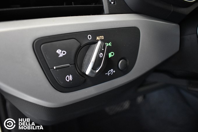 AUDI A4 Avant 40 g-tron S tronic